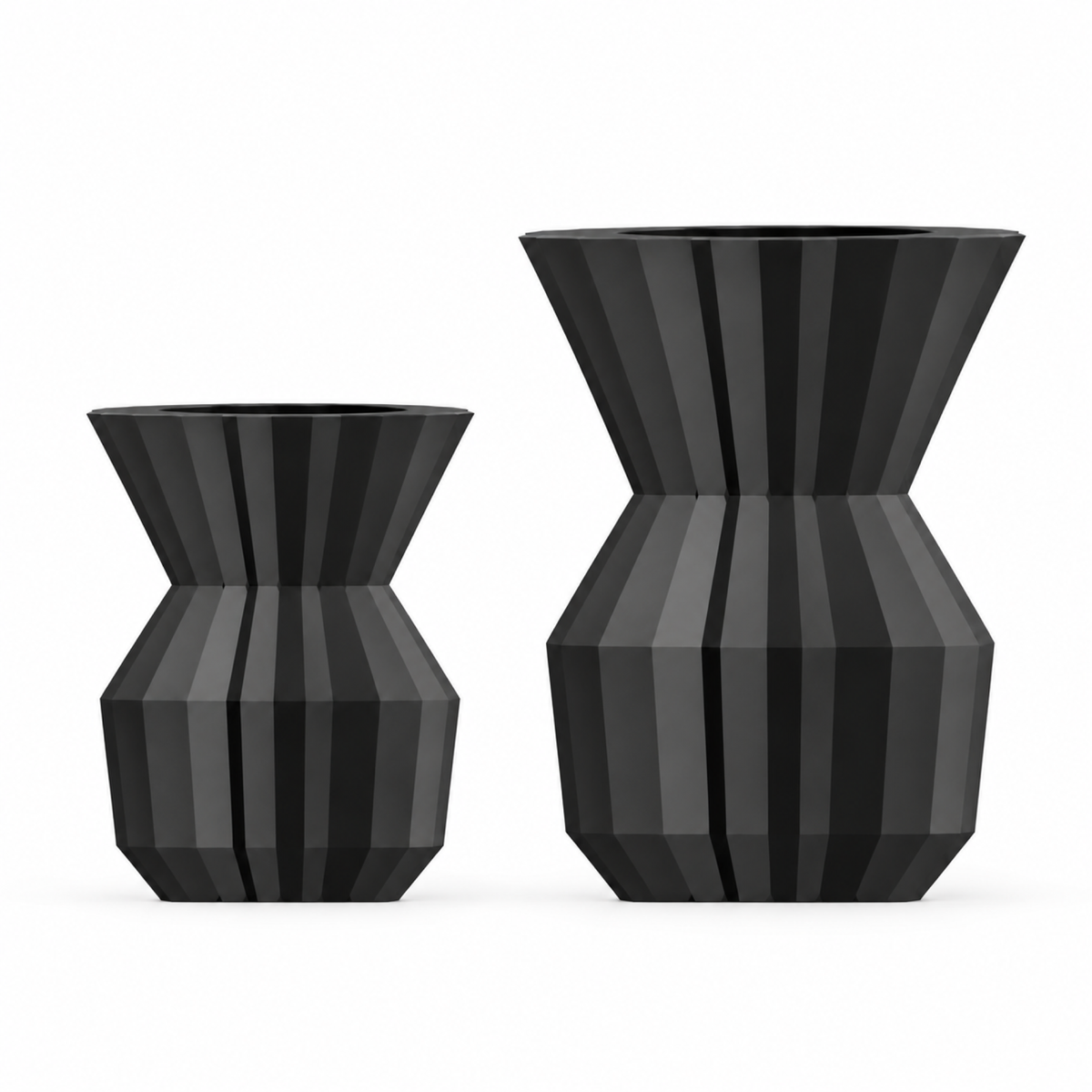 Ostivara Vase Large – black front scale comparison medium large ostivara vase