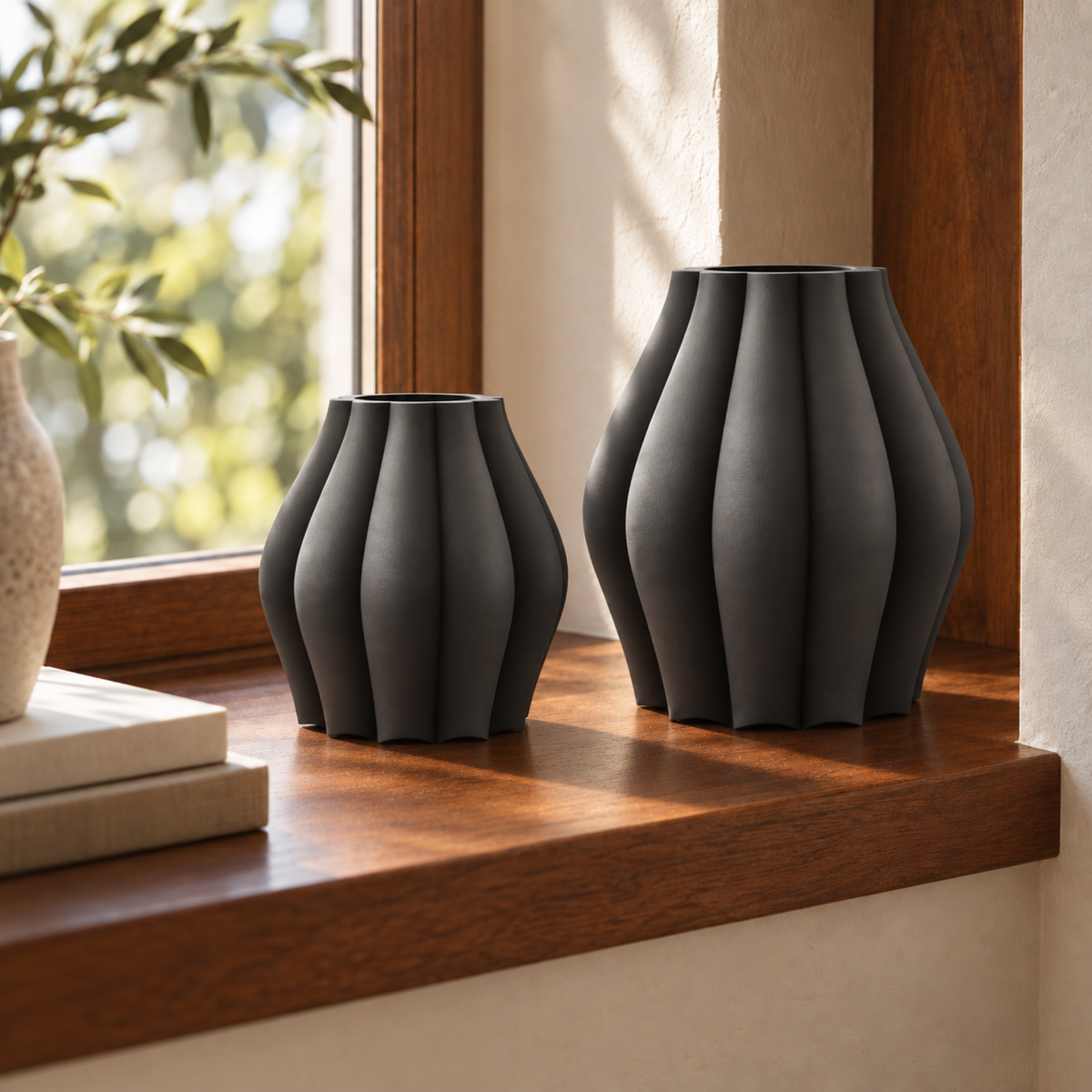 Marovique Vase Large – black lifestyle medium large marovique vase