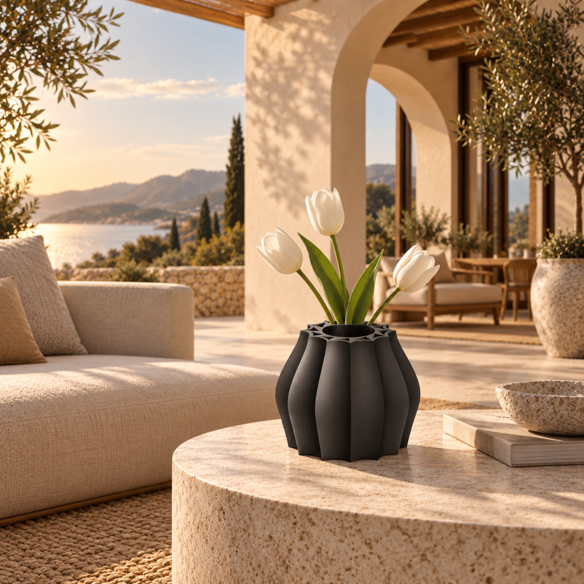 Marovique Vase Medium – black lifestyle modern villa marovique vase