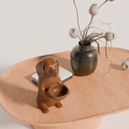 Fiastra Dachshund Key Holder - Brown - dachshund bruin sfeerbeeld tafel 2