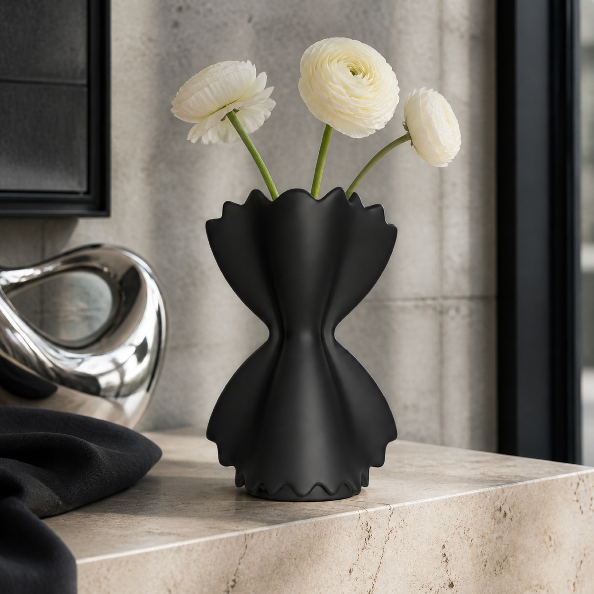 Farfalle Pasta Vase - Black