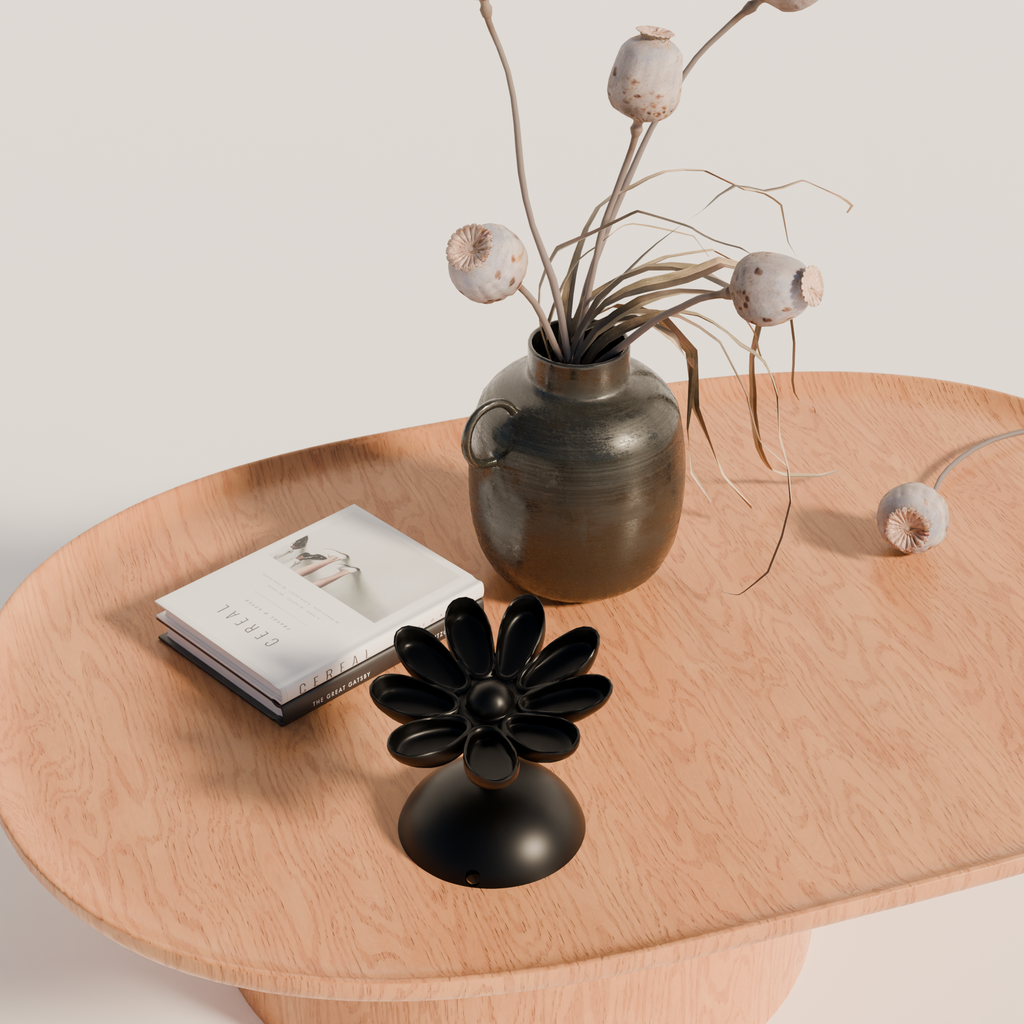 Fiastra Flora Key Holder - Black - flora zwart sfeerbeeld tafel 2
