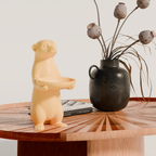Fiastra Meerkat Key Holder - Yellow - meerkat geel sfeerbeeld tafel 1