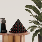 Fiastra Pyramid Nespresso Capsule Organizer - Black - pyramid zwart sfeerbeeld interieur 1