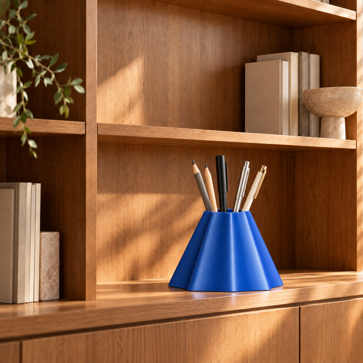 Montelara Pen Holder – royal blue lifestyle modern shelf montelara pen holder